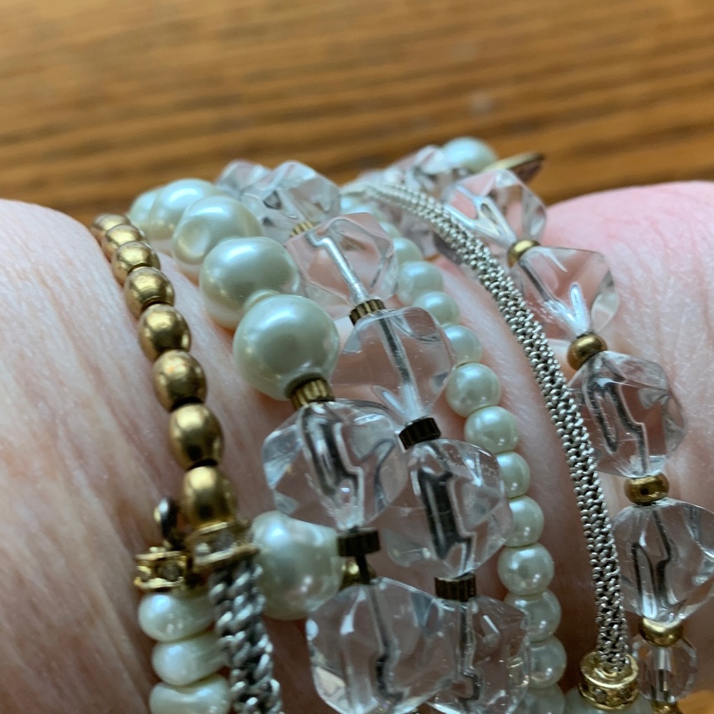 Amy Kahn Russell Pearl and Crystal Bracelet Set - Picture 4 of 9